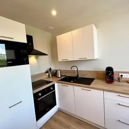 Isis - Sils * Καν